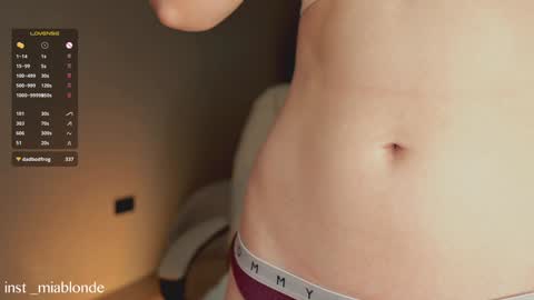 mia_milagros online show from 11, 12, 2024