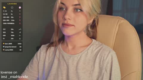 mia_milagros online show from 15, 1, 2025