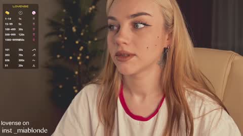 mia_milagros online show from 22, 1, 2025