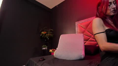 MIA  online show from 26, 1, 2025