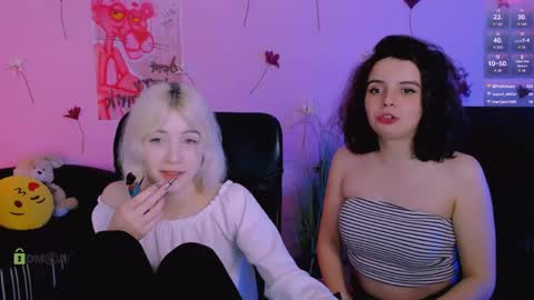 Snapshot of mia_mooon_ chatting on 19, 5, 2026 mia_mooon_ online show from 19, 5, 2026