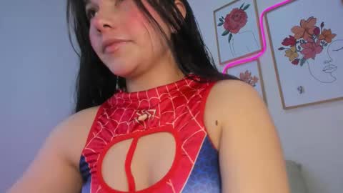 Snapshot of mia_moralez chatting on 19, 11, 2025 MIA online show from 19, 11, 2025