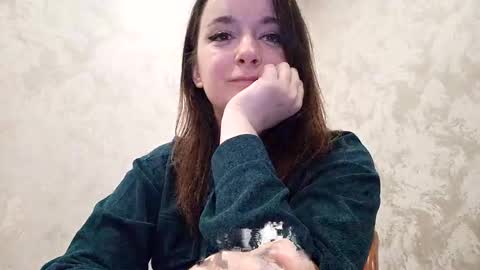 Mia online show from 8, 11, 2025