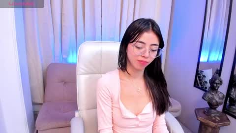 Mia online show from 25, 5, 2026