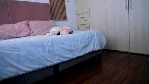 Mia Nevaeh - follow me online show from 24, 5, 2026
