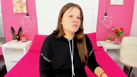 Snapshot of mia_parker02 chatting on 24, 11, 2025 Mia online show from 24, 11, 2025