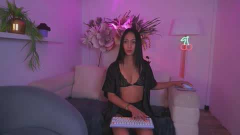 Snapshot of mia_patrick1 chatting on 28, 3, 2026 Mia online show from 28, 3, 2026