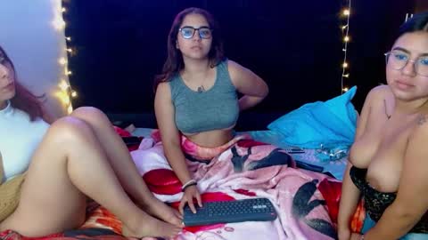 Snapshot of mia_peyton chatting on 28, 1, 2025 Mia online show from 28, 1, 2025