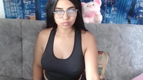 Snapshot of mia_peyton chatting on 25, 4, 2026 Mia online show from 25, 4, 2026