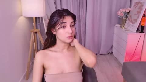 Snapshot of mia_purr chatting on 27, 3, 2026 Mia online show from 27, 3, 2026