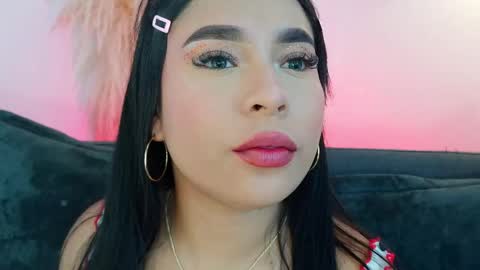 Snapshot of mia_roux1 chatting on 19, 4, 2026 Mia online show from 19, 4, 2026