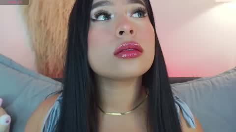 Snapshot of mia_roux1 chatting on 24, 7, 2026 Mia online show from 24, 7, 2026