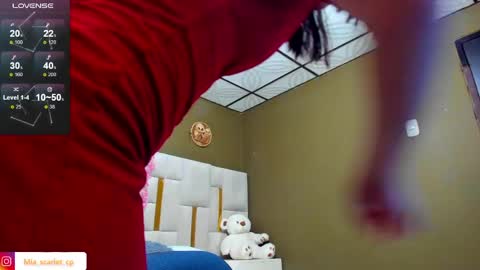 Snapshot of mia_scarlet69 chatting on 16, 4, 2026 MIA HOT online show from 16, 4, 2026