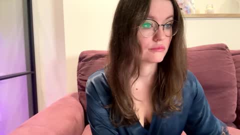 Snapshot of mia_shine_bright chatting on 17, 9, 2025 Mia online show from 17, 9, 2025