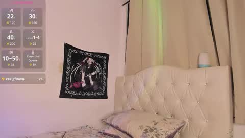 Snapshot of mia_sky_1 chatting on 28, 9, 2025 Mia Sky online show from 28, 9, 2025