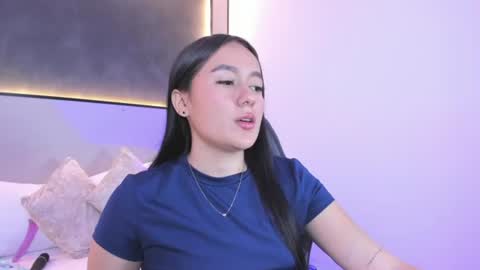 Snapshot of mia_slora chatting on 19, 6, 2026 M I A online show from 19, 6, 2026
