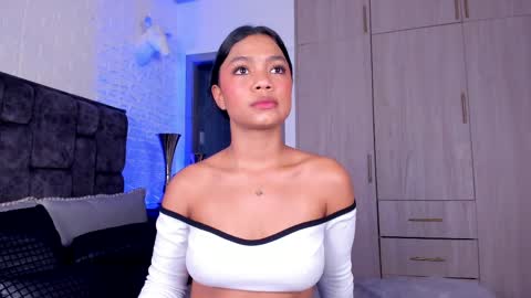 Snapshot of mia_steele01 chatting on 6, 4, 2026 Mia steele online show from 6, 4, 2026