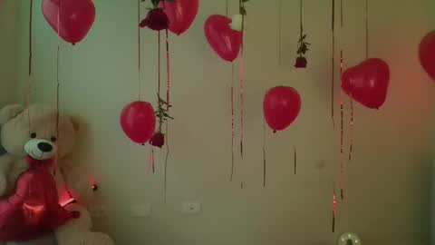 Snapshot of mia_thopsom chatting on 14, 2, 2026 mia_thopsom online show from 14, 2, 2026