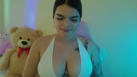 Snapshot of mia_thopsom chatting on 1, 3, 2026 mia_thopsom online show from 1, 3, 2026
