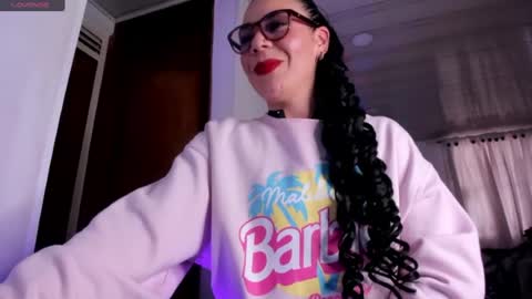 Snapshot of mia_velvet1 chatting on 17, 7, 2026 MIA online show from 17, 7, 2026