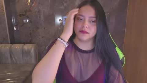 Snapshot of mia_velvet_cn chatting on 18, 6, 2026 mia_velvet_cn online show from 18, 6, 2026