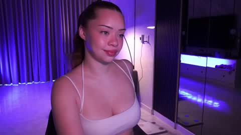 Snapshot of mia_vixen_ chatting on 29, 9, 2025 VixenMia online show from 29, 9, 2025