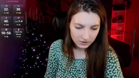 Snapshot of mia_weawer chatting on 19, 12, 2025 Mia online show from 19, 12, 2025