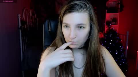 Snapshot of mia_weawer chatting on 21, 12, 2025 Mia online show from 21, 12, 2025