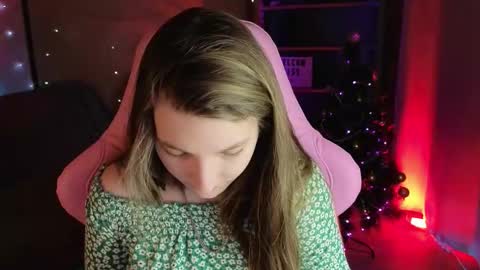 Snapshot of mia_weawer chatting on 6, 1, 2026 Mia online show from 6, 1, 2026