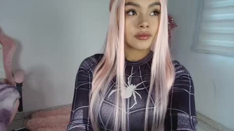 Snapshot of mia_zafir chatting on 15, 5, 2026 mia_zafir online show from 15, 5, 2026