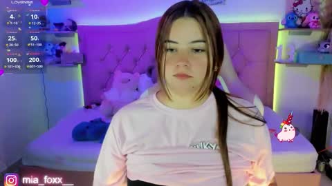 Snapshot of miaa_foxx_ chatting on 15, 1, 2026 Mia online show from 15, 1, 2026