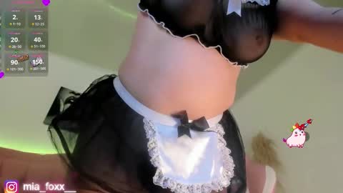 Snapshot of miaa_foxx_ chatting on 2, 2, 2026 Mia online show from 2, 2, 2026