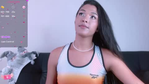 Snapshot of miaa_heart chatting on 15, 1, 2025 Mia online show from 15, 1, 2025