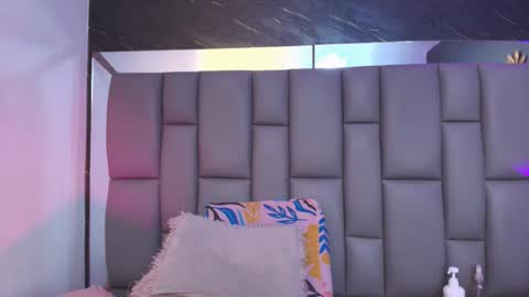 Mia online show from 20, 11, 2025