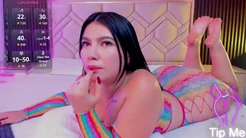 Miaa Farrel online show from 26, 9, 2025