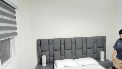 Snapshot of miaandmolly_ chatting on 21, 1, 2025 mia red hair molly short hair online show from 21, 1, 2025