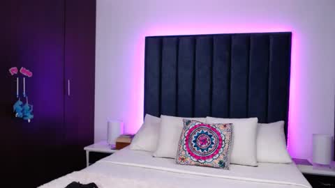 Snapshot of miaandnaty1 chatting on 31, 12, 2024 miaandnaty1 online show from 31, 12, 2024