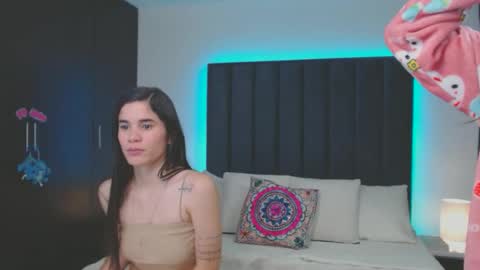 Snapshot of miaandnaty1 chatting on 3, 1, 2025 miaandnaty1 online show from 3, 1, 2025