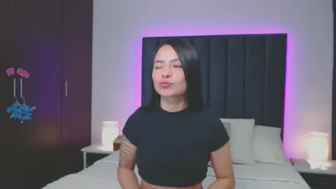 Snapshot of miaandnaty1 chatting on 4, 1, 2025 miaandnaty1 online show from 4, 1, 2025