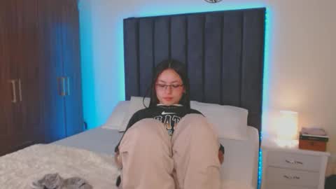 Snapshot of miaandnaty1 chatting on 24, 2, 2026 miaandnaty1 online show from 24, 2, 2026