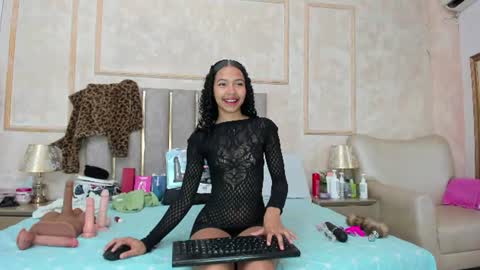Miaasummer online show from 2, 7, 2026