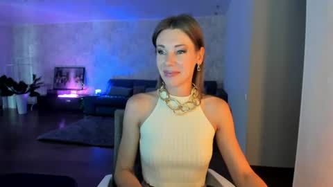 Snapshot of miababy14 chatting on 22, 7, 2026 Mia online show from 22, 7, 2026