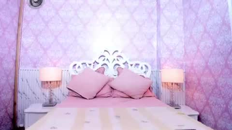 Snapshot of miabloom19 chatting on 12, 6, 2026 Mia online show from 12, 6, 2026
