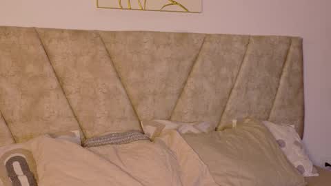 Snapshot of miablumm_ chatting on 2, 12, 2025 miablumm_ online show from 2, 12, 2025