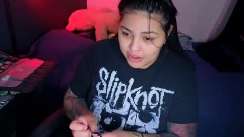 Mia online show from 7, 7, 2026