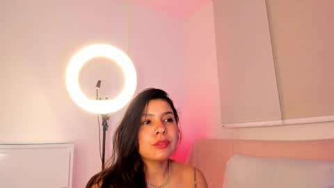 IG Yojanagomez  online show from 20, 2, 2026