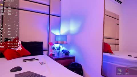 Mia Delgado online show from 13, 12, 2025