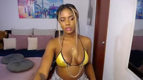 Snapshot of miaderail chatting on 25, 7, 2026 Sofi online show from 25, 7, 2026