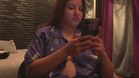 Snapshot of miadimota chatting on 6, 6, 2026 Mia online show from 6, 6, 2026