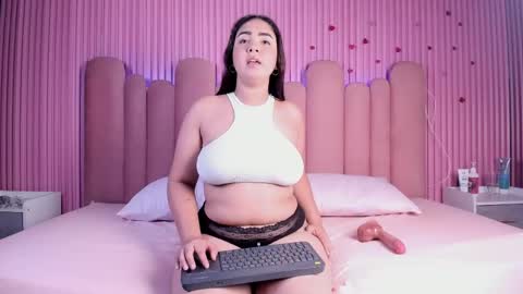 Snapshot of miafarrog chatting on 21, 4, 2026 miafarrog online show from 21, 4, 2026
